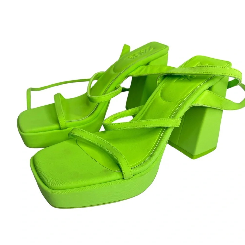 Zara neon green